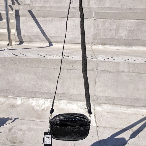 Luxe Crossbody Bag🛍️ - Picture 4 of 8